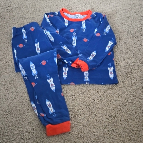 Robe & PJs - Picture 3 of 4